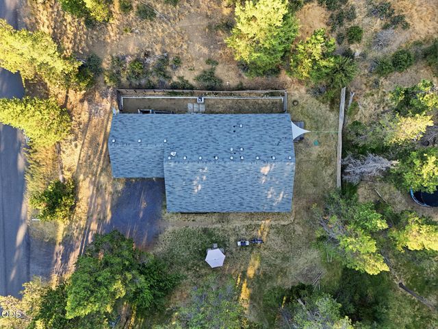 16801 Gross Drive, Bend, OR 97707
