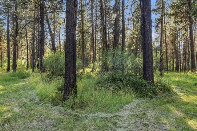 16801 Gross Drive, Bend, OR 97707