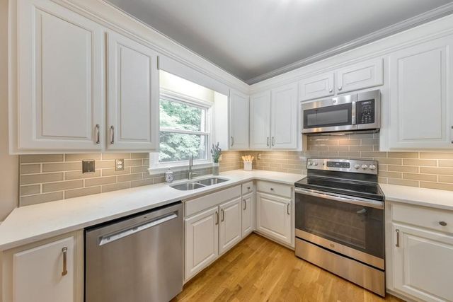 3288 Lark Haven Drive NW, Kennesaw, GA 30152