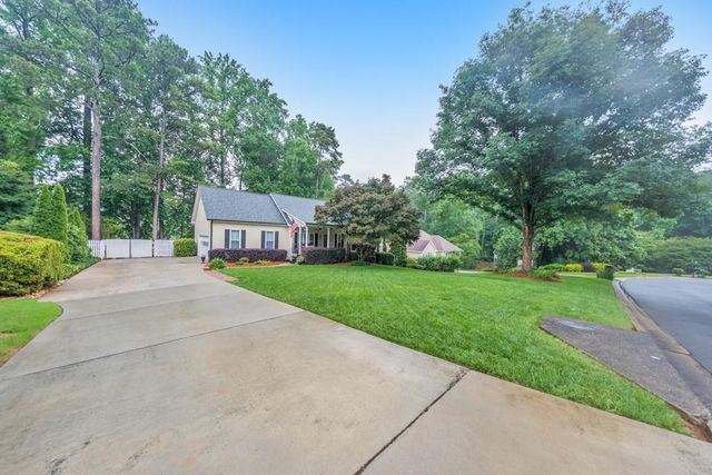 3288 Lark Haven Drive NW, Kennesaw, GA 30152