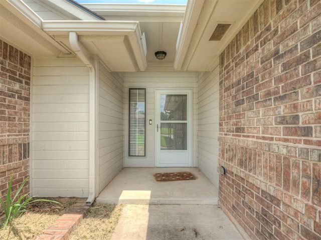 410 Harvest Hills, Harrah, OK 73045