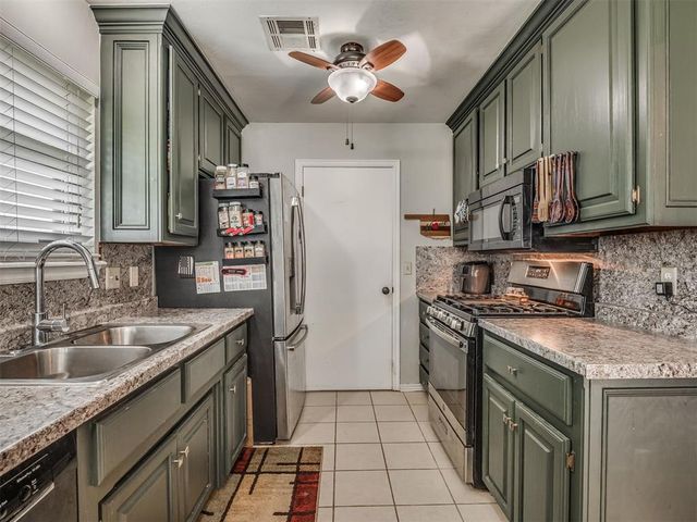 410 Harvest Hills, Harrah, OK 73045