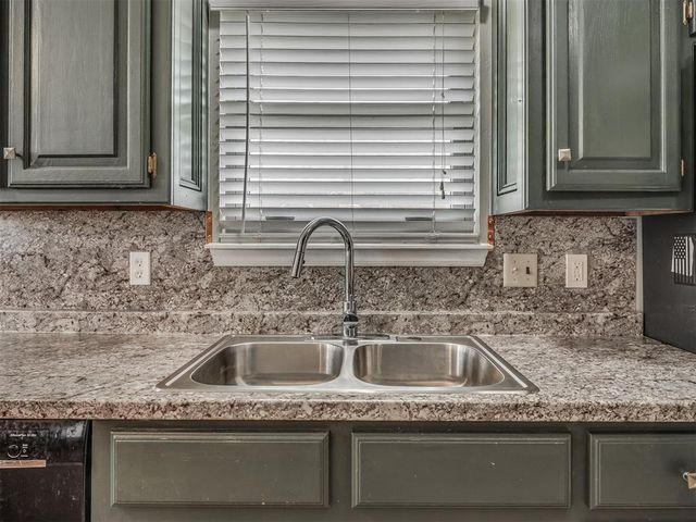 410 Harvest Hills, Harrah, OK 73045
