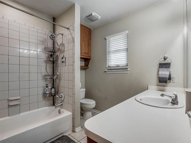 410 Harvest Hills, Harrah, OK 73045