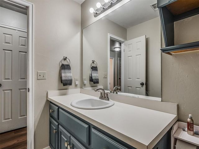 410 Harvest Hills, Harrah, OK 73045
