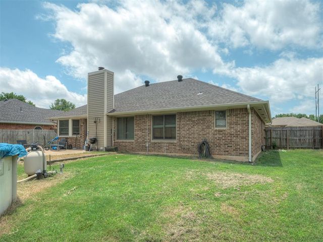 410 Harvest Hills, Harrah, OK 73045