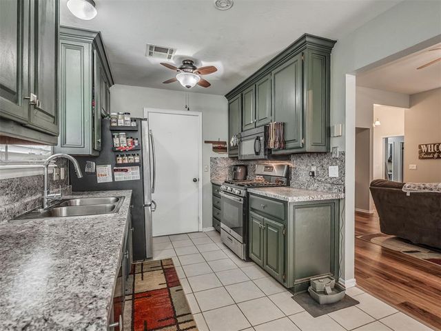 410 Harvest Hills, Harrah, OK 73045