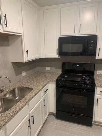 587 Ferrule DR Unit B, Kyle, TX 78640