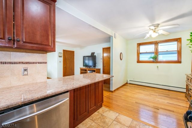 46 Frances St, Clifton City, NJ 07014