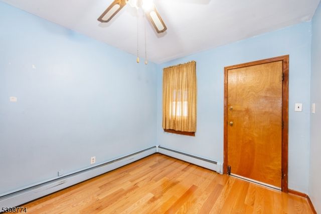 46 Frances St, Clifton City, NJ 07014