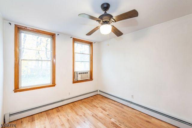 46 Frances St, Clifton City, NJ 07014