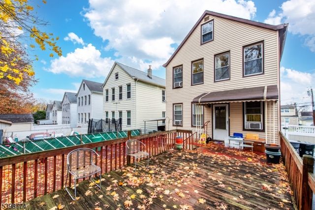 46 Frances St, Clifton City, NJ 07014