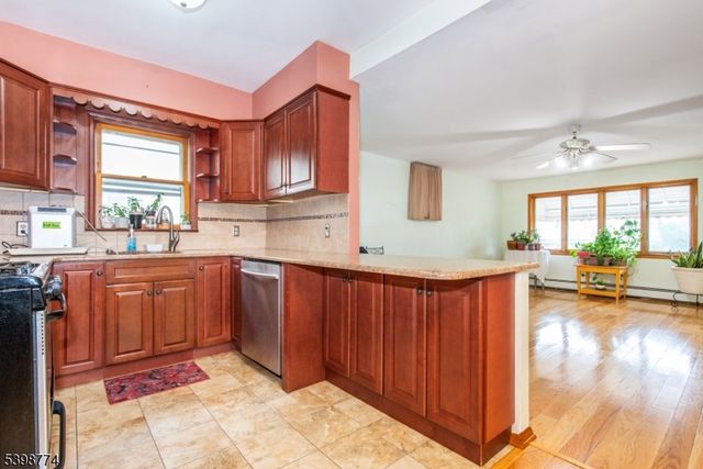 46 Frances St, Clifton City, NJ 07014