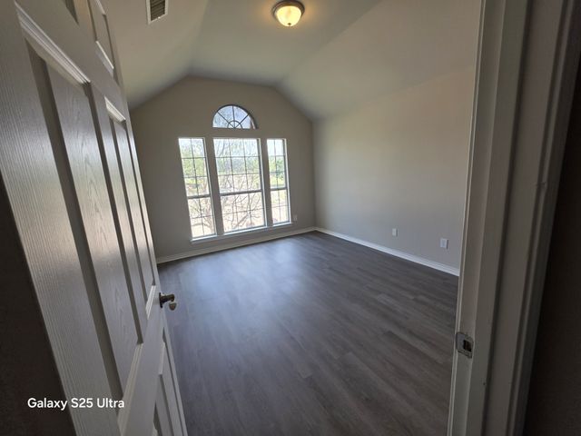 417 Silver Creek Drive, Desoto, TX 75115