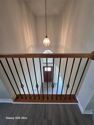 417 Silver Creek Drive, Desoto, TX 75115