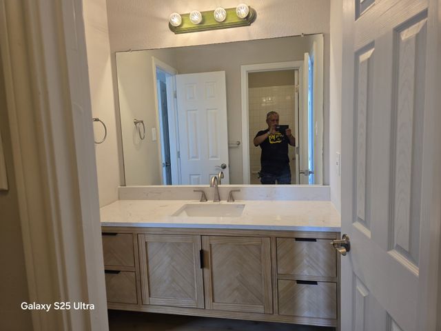 417 Silver Creek Drive, Desoto, TX 75115