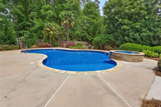 345 Allie Drive, Mcdonough, GA 30252
