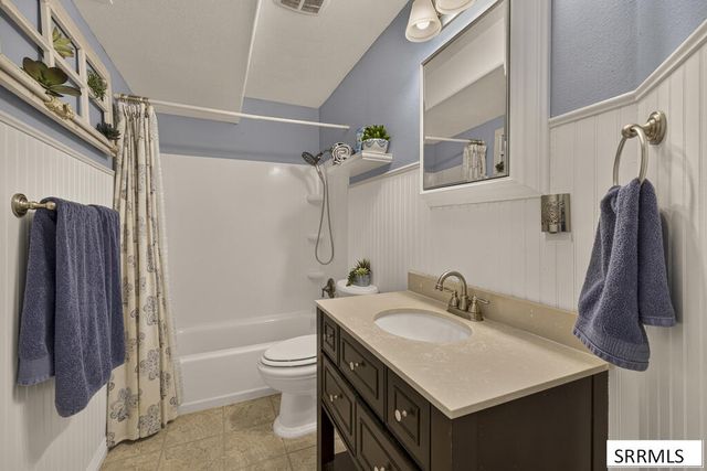4224 Forest Glen Drive, Ammon, ID 83406