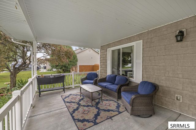 4224 Forest Glen Drive, Ammon, ID 83406