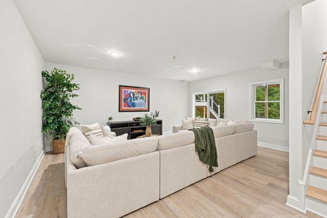 41 Homeward Avenue D, Uxbridge, MA 01569