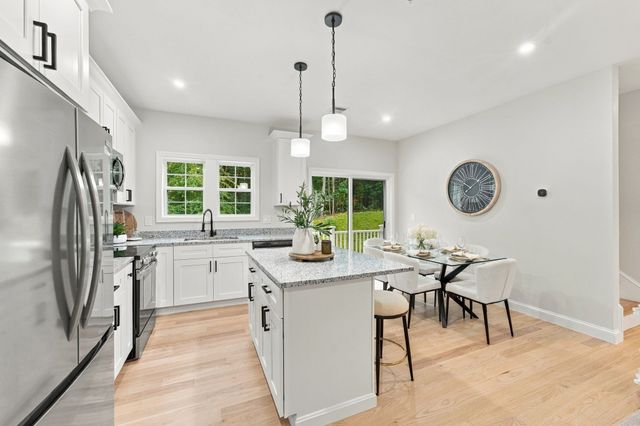 41 Homeward Avenue D, Uxbridge, MA 01569