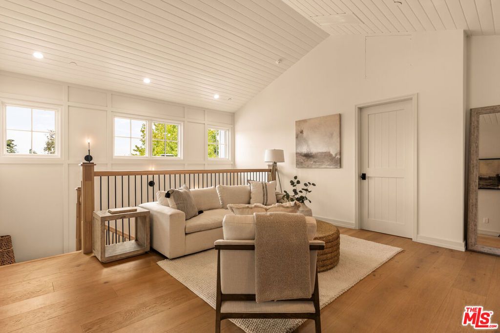 Image 19 of property listing at 8363 Stewart Avenue, Los Angeles, CA 90045