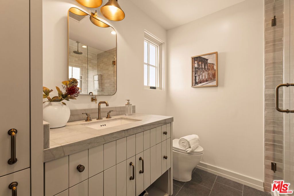 Image 24 of property listing at 8363 Stewart Avenue, Los Angeles, CA 90045