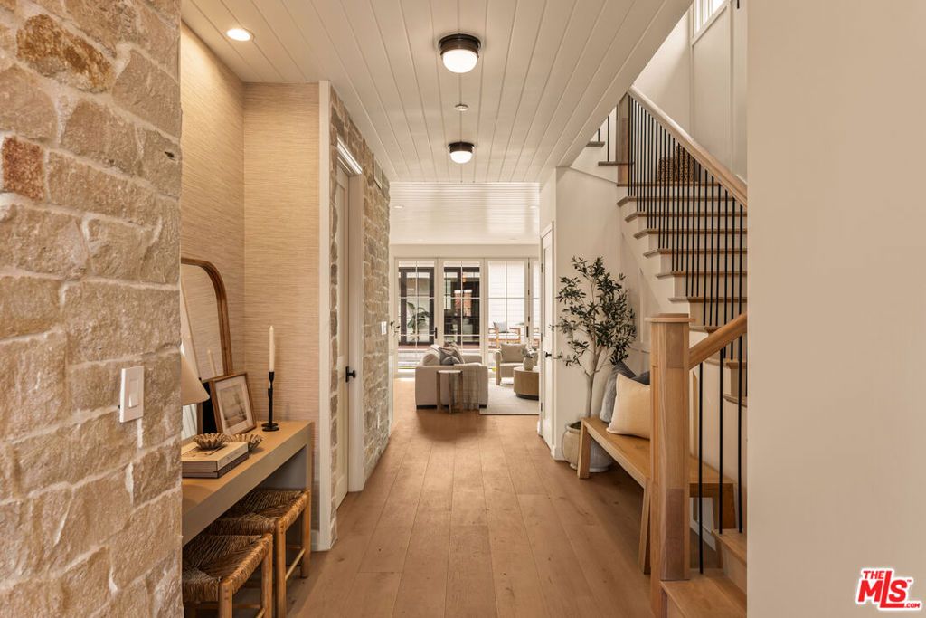 Image 4 of property listing at 8363 Stewart Avenue, Los Angeles, CA 90045