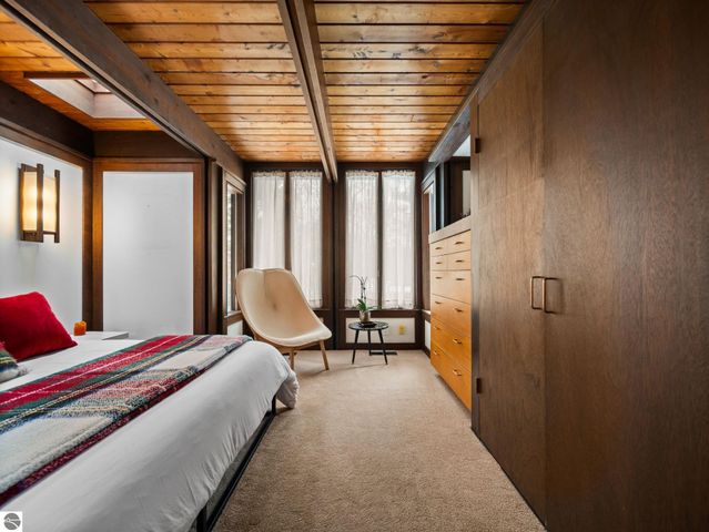 2991 Ishpeming Trail, Traverse City, MI 49686