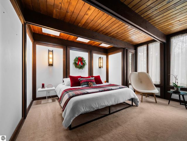 2991 Ishpeming Trail, Traverse City, MI 49686