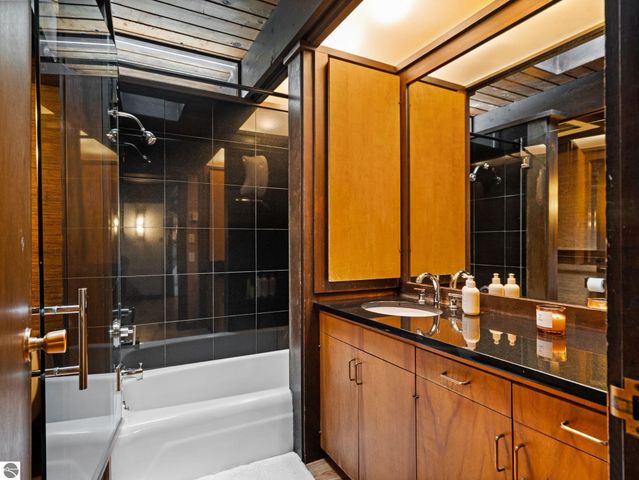 2991 Ishpeming Trail, Traverse City, MI 49686