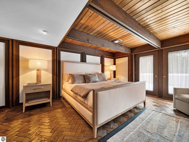 2991 Ishpeming Trail, Traverse City, MI 49686