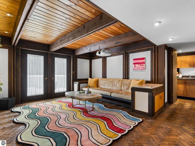 2991 Ishpeming Trail, Traverse City, MI 49686