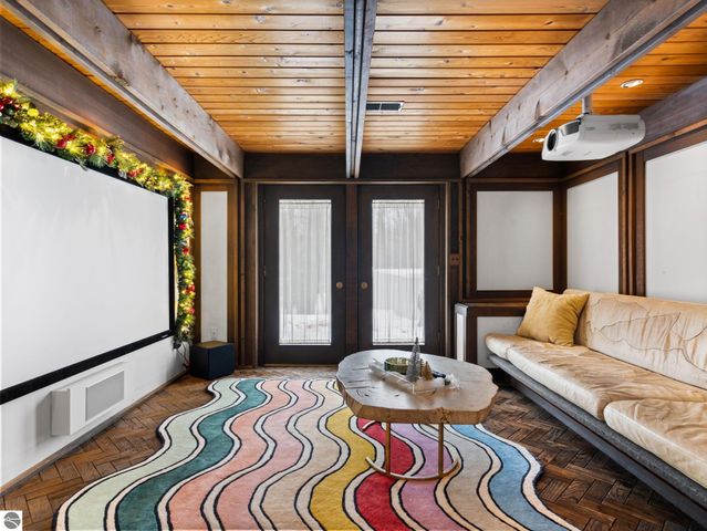 2991 Ishpeming Trail, Traverse City, MI 49686