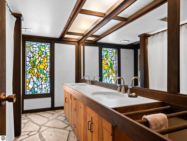 2991 Ishpeming Trail, Traverse City, MI 49686