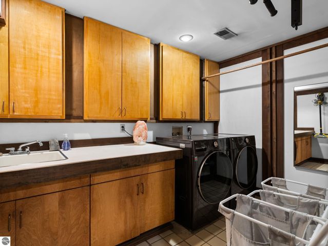 2991 Ishpeming Trail, Traverse City, MI 49686