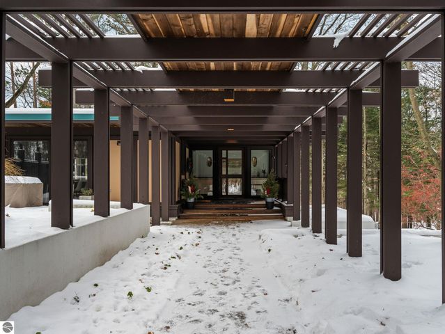 2991 Ishpeming Trail, Traverse City, MI 49686