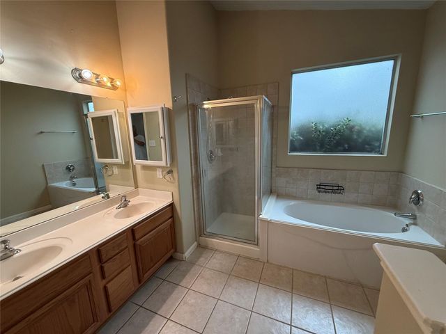 3011 Grovewick Lane, Dickinson, TX 77539