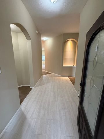 3011 Grovewick Lane, Dickinson, TX 77539