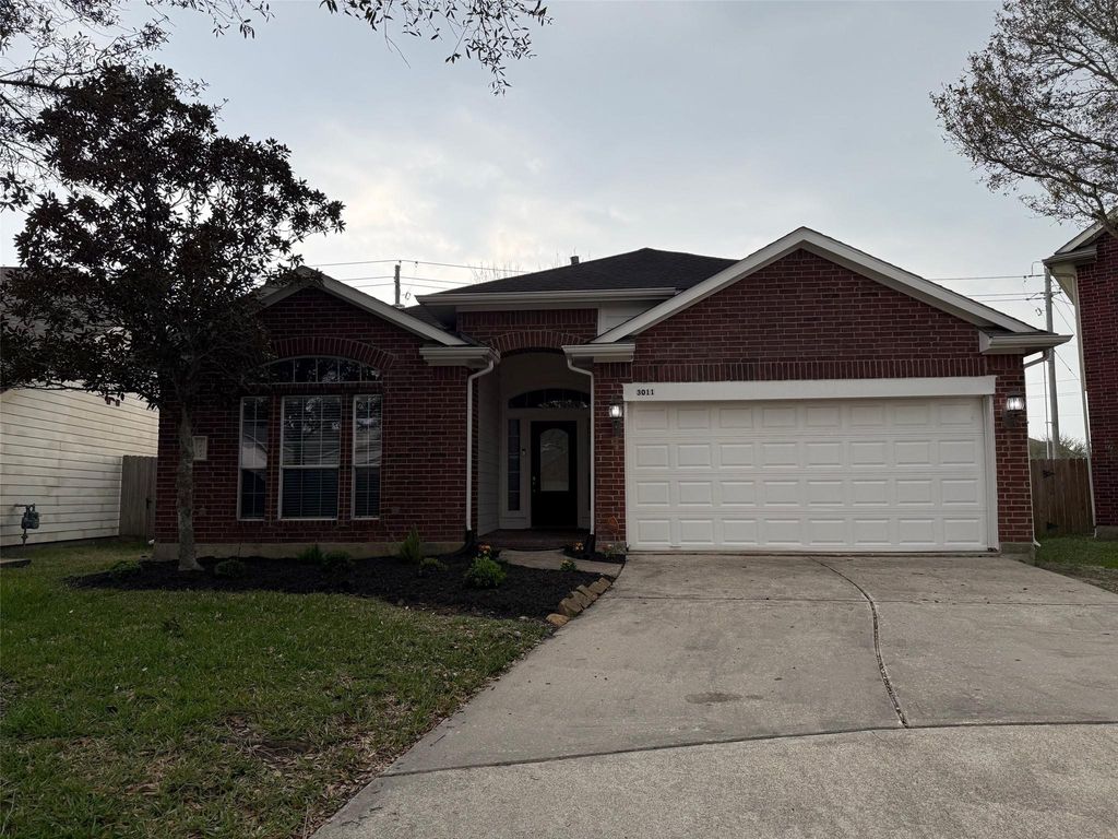 3011 Grovewick Lane, Dickinson, TX 77539