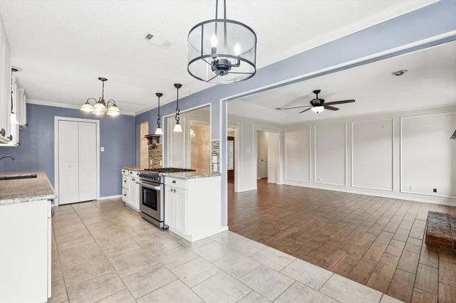 2714 Skyview Drive, Corinth, TX 76210