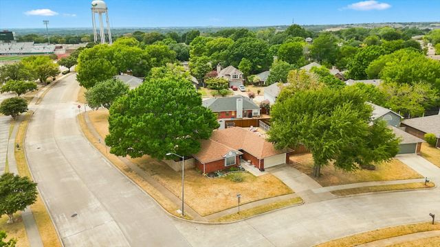 2714 Skyview Drive, Corinth, TX 76210