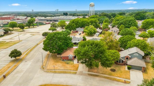 2714 Skyview Drive, Corinth, TX 76210