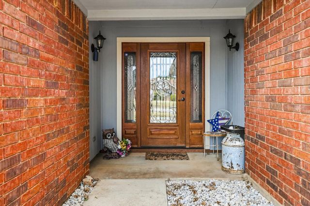 2714 Skyview Drive, Corinth, TX 76210