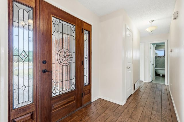 2714 Skyview Drive, Corinth, TX 76210