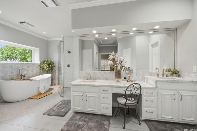 202 Bluffcove, San Antonio, TX 78216
