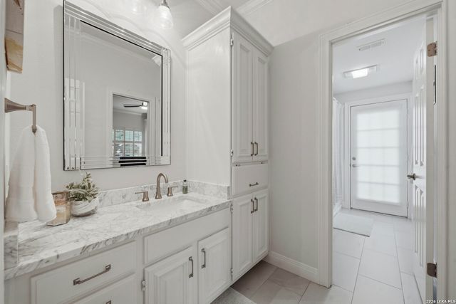 202 Bluffcove, San Antonio, TX 78216
