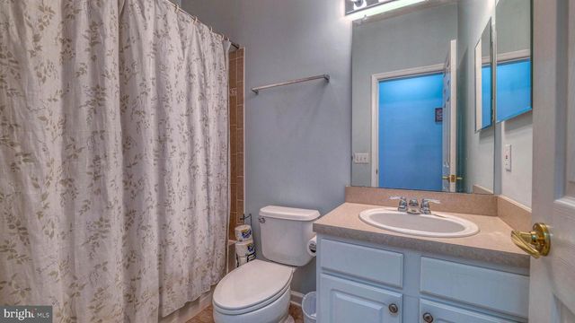 30 WORDSWORTH ST, Galloway, NJ 08205