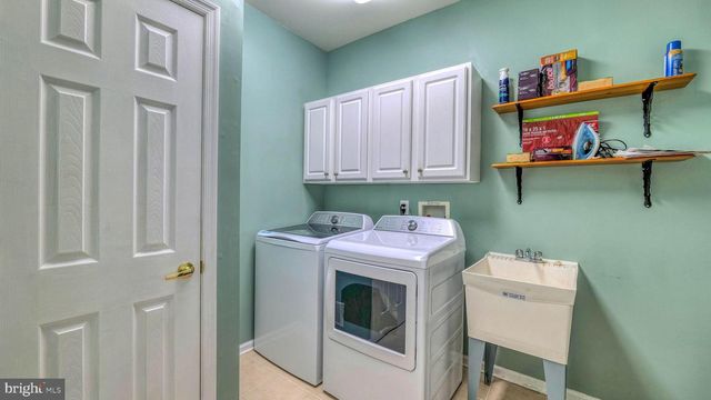 30 WORDSWORTH ST, Galloway, NJ 08205