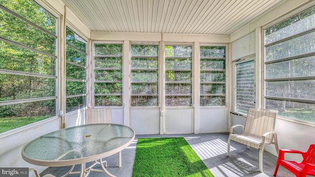 30 WORDSWORTH ST, Galloway, NJ 08205